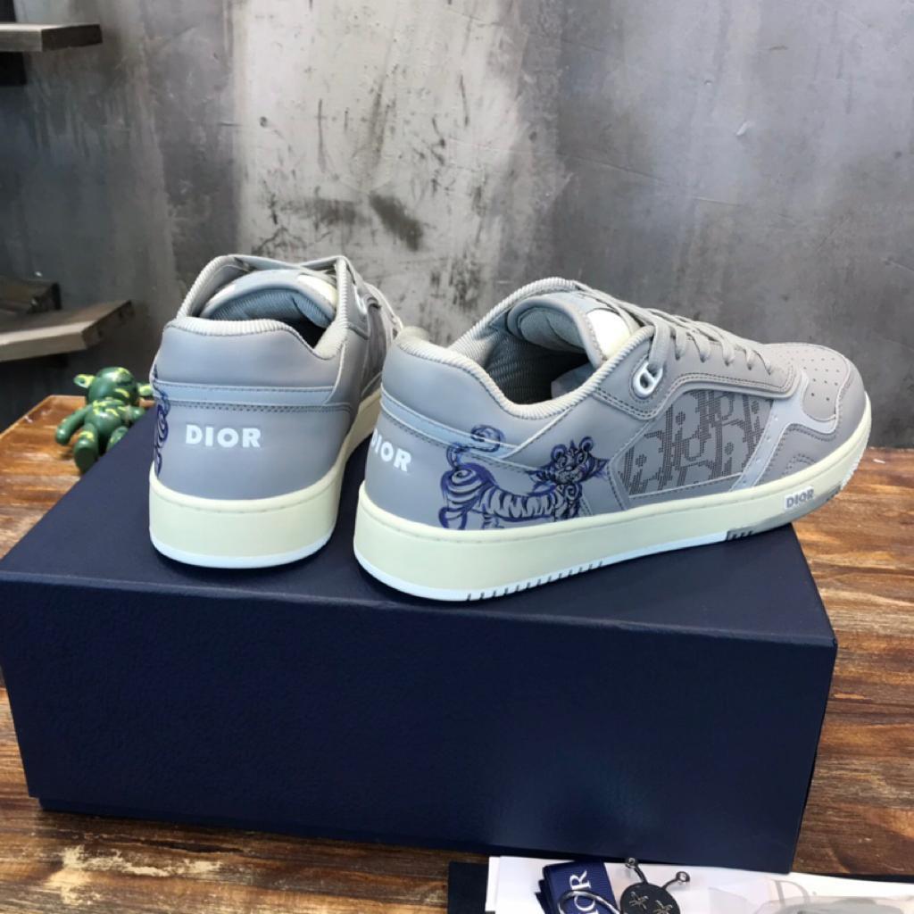 Dior B27 Kenny Scharf Low Top Blue Tiger Print - vstockx