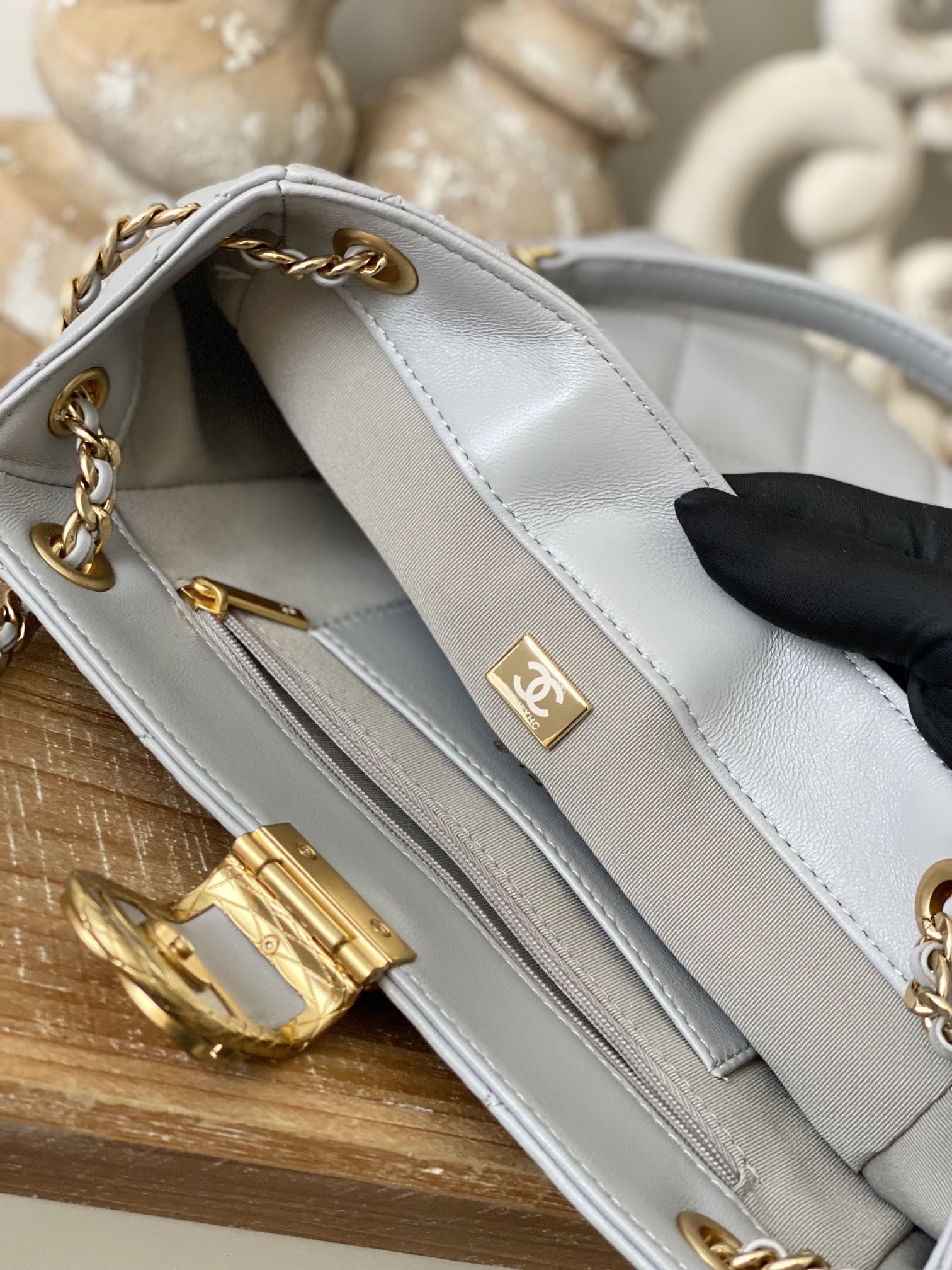 Handbag Chanel 3477 size 22*25*9* cm - vstockx