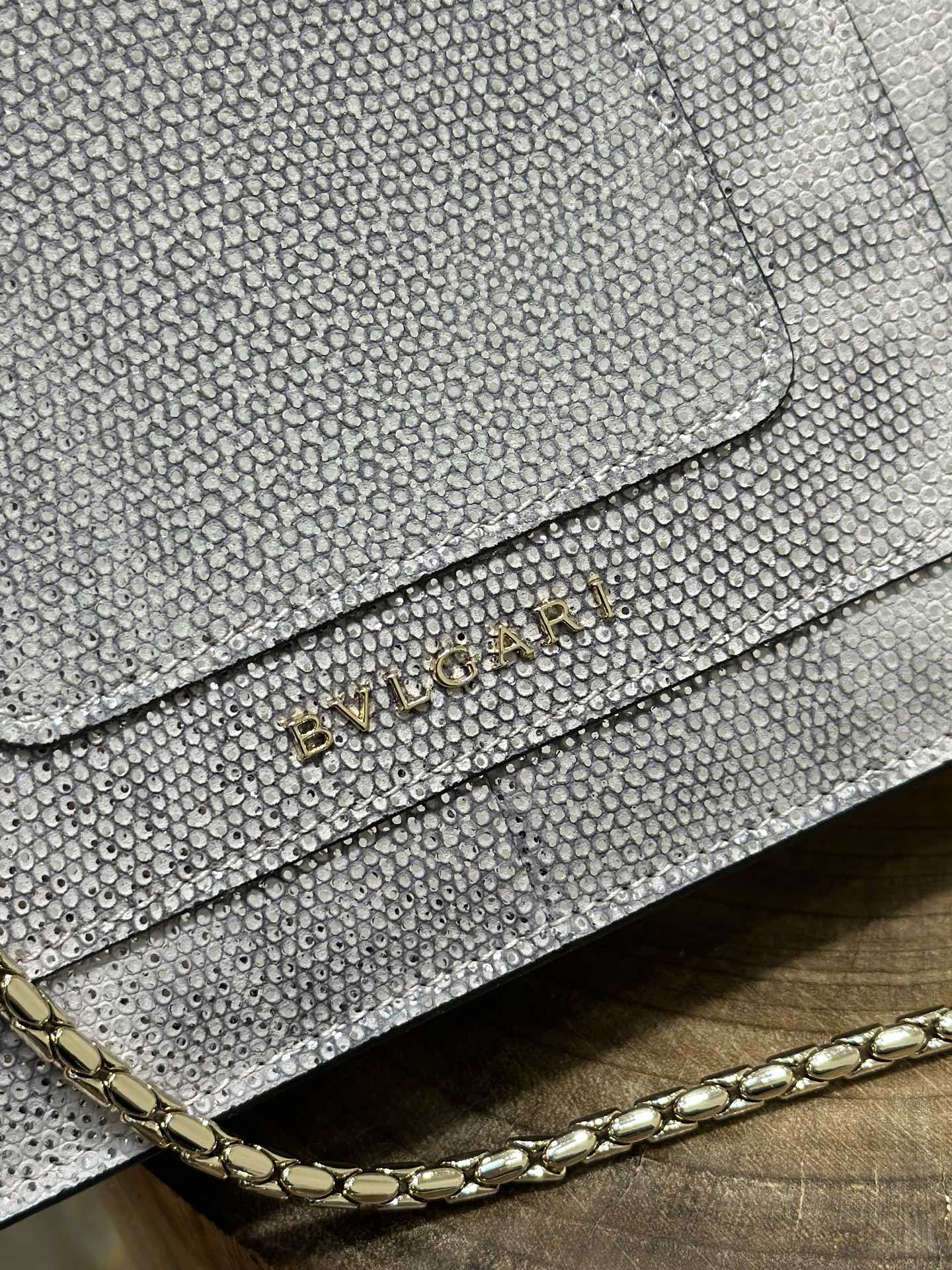 Handbags Bvlgari 35107 size:20*15*5 cm - vstockx