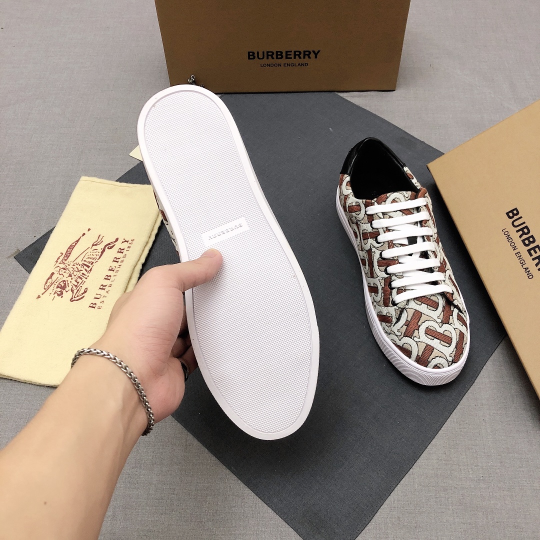 Burberry Perforated Check Sneaker 6 - vstockx