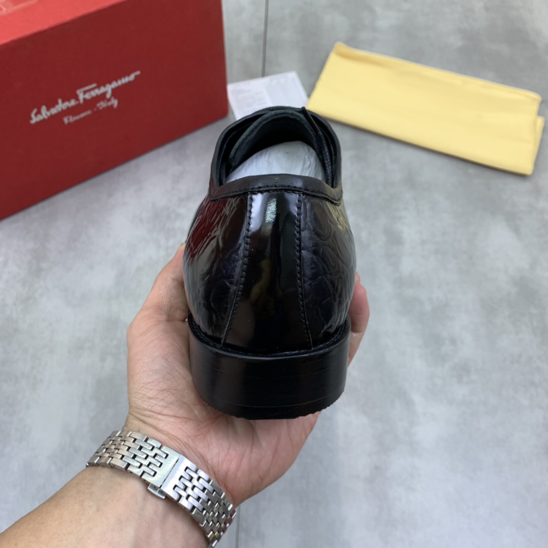 Salvatore Ferragamo Boots 12 - vstockx