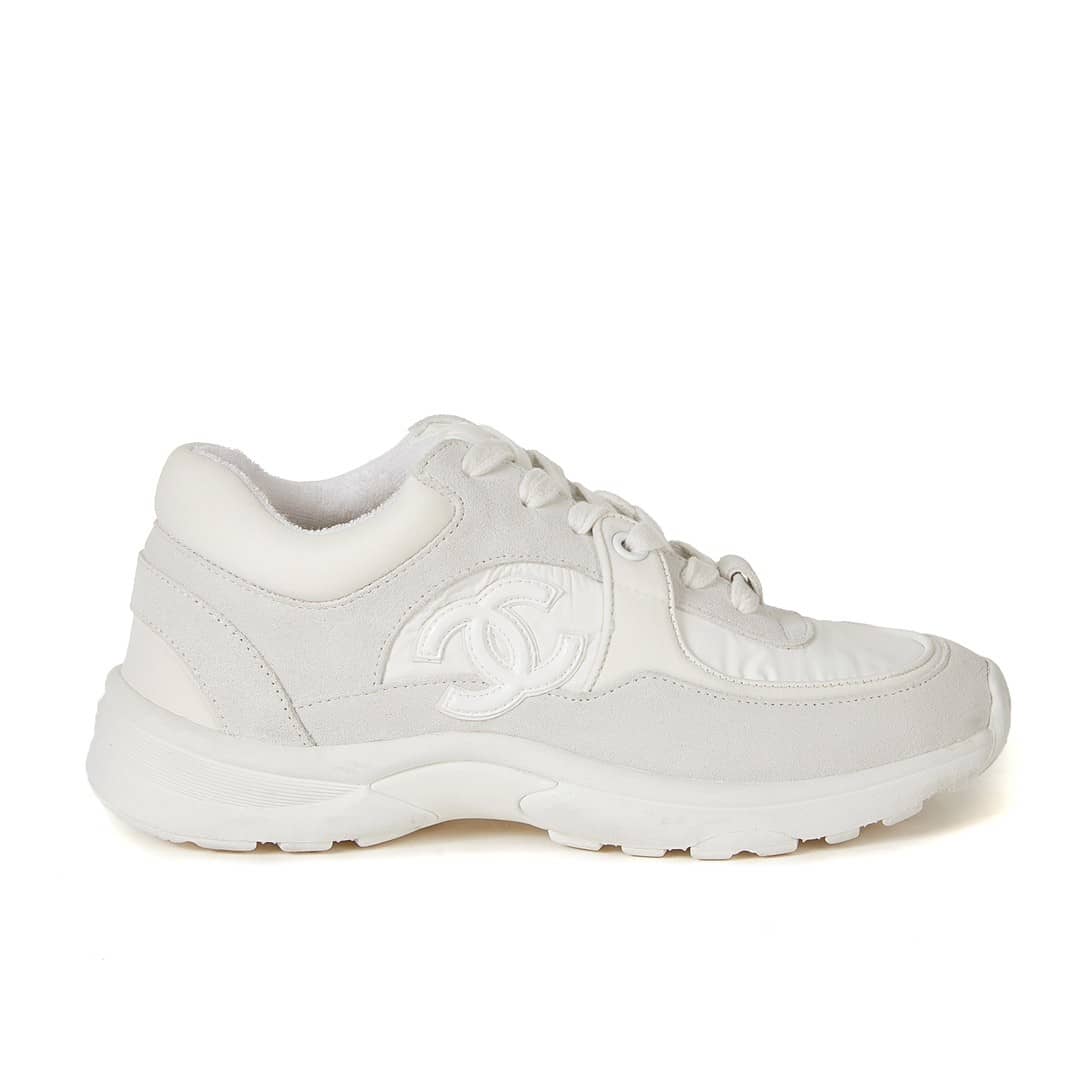 Chanel Low Top Trainer Reflective White Suede - vstockx