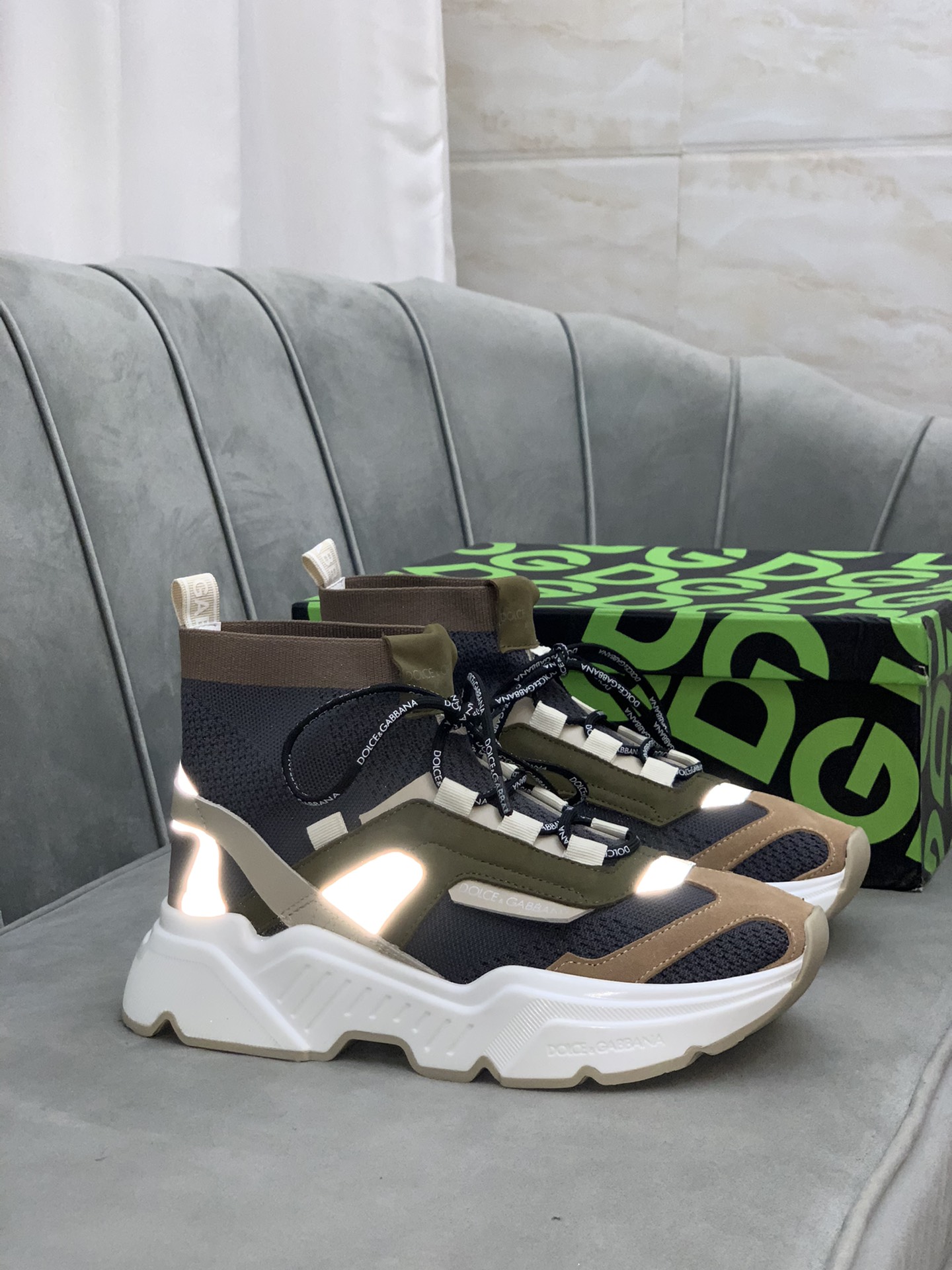 Dolce & Gabbana High-Tops chunky sneakers 1 - vstockx