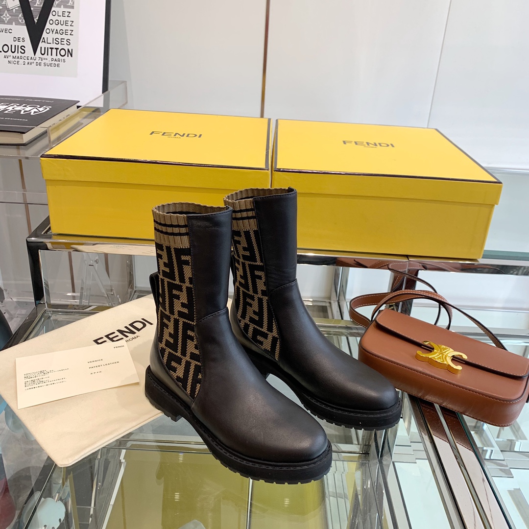 Fendi Boots 19 - vstockx