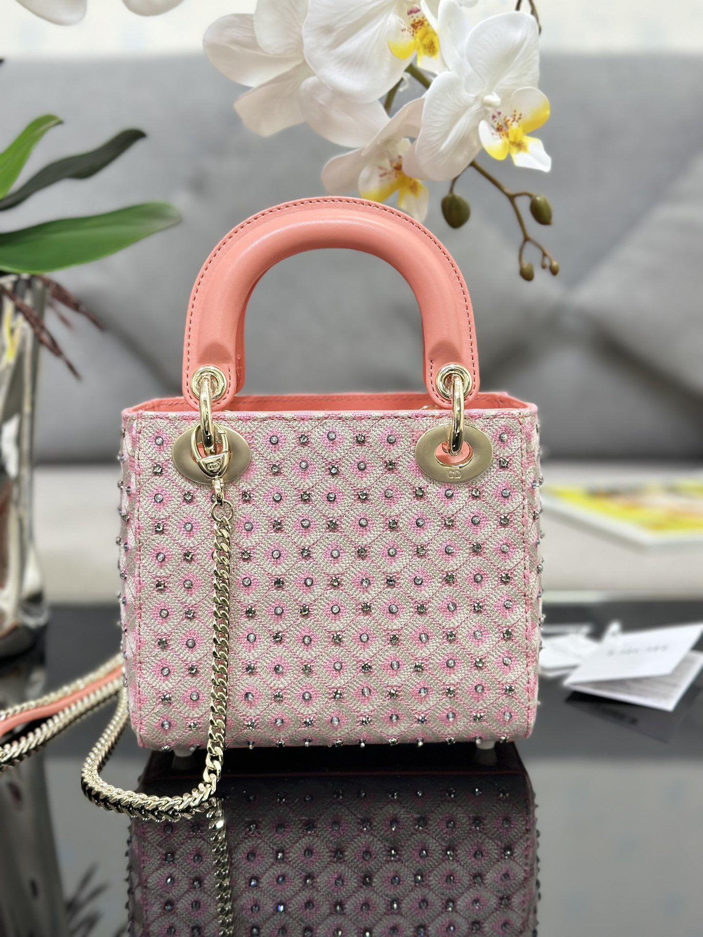 Handbag Dior M0505 size 17 x 15 x 7 cm - vstockx