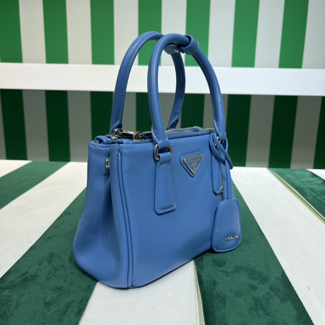 Handbags Prada 1BA906 size:20*14.5*9.5 cm - vstockx