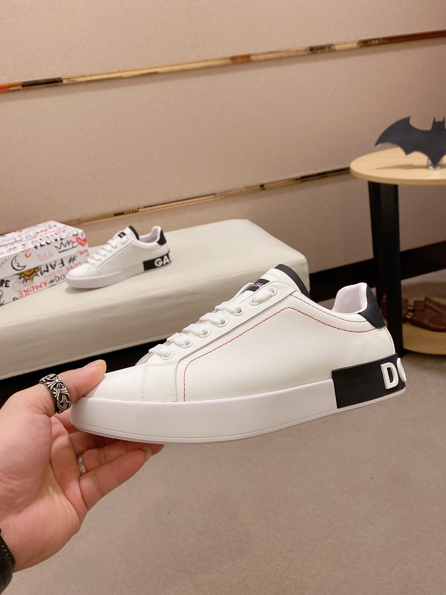 Dolce & Gabbana Low Tops Sneakers 105 - vstockx