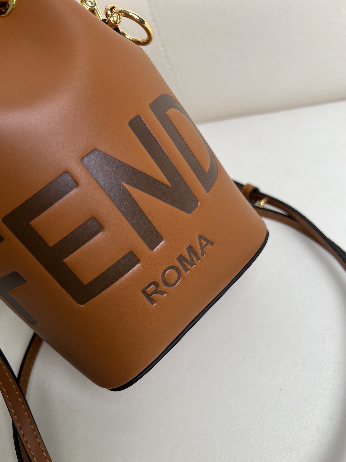 handbags FENDI 226 size:12*18*10cm - vstockx