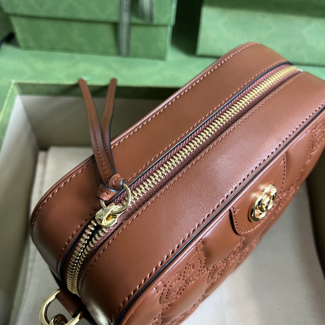 Handbag Gucci 702234 size 21.5x 17x 7.5 cm - vstockx