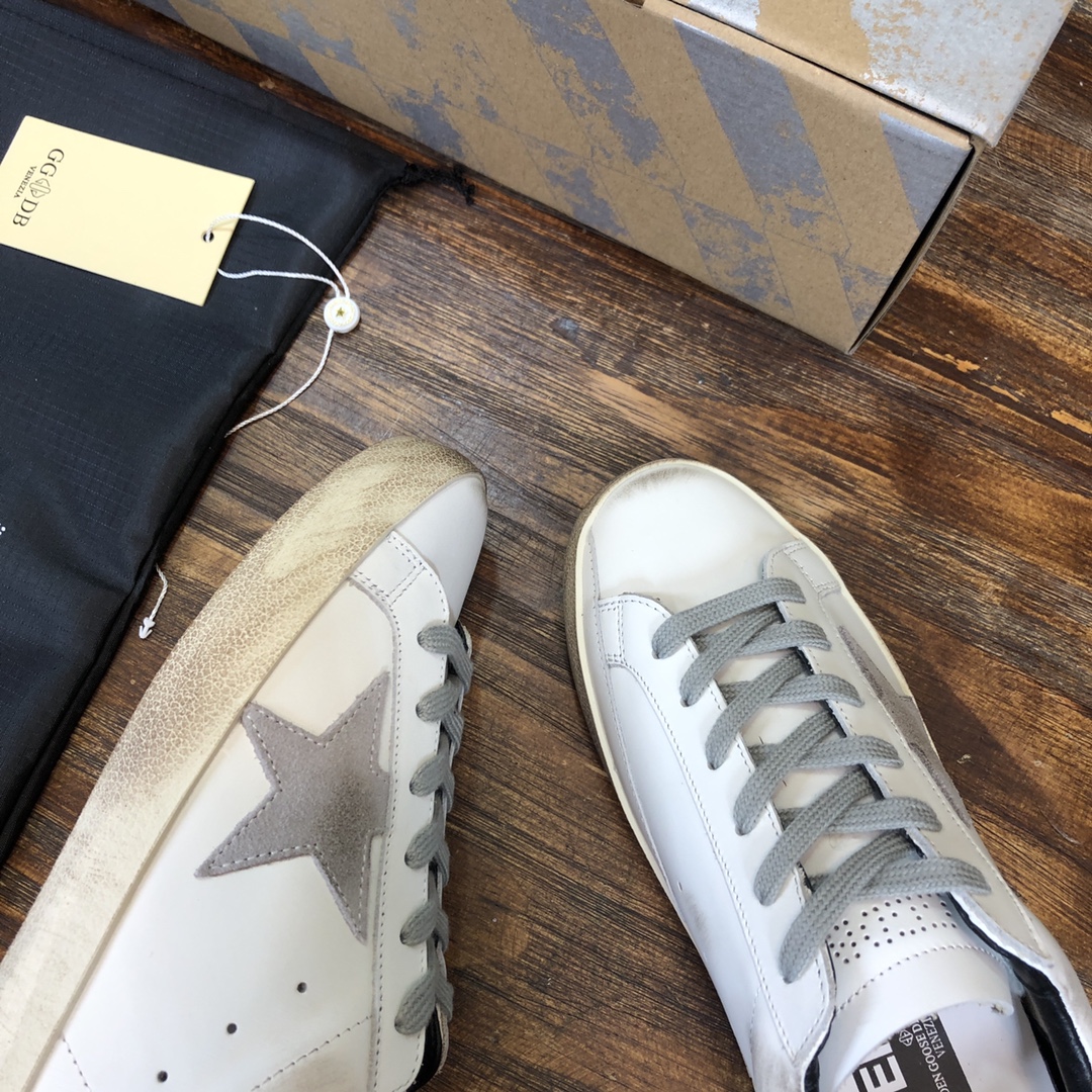 Golden Goose Superstar distressed-finish sneakers 3 - vstockx