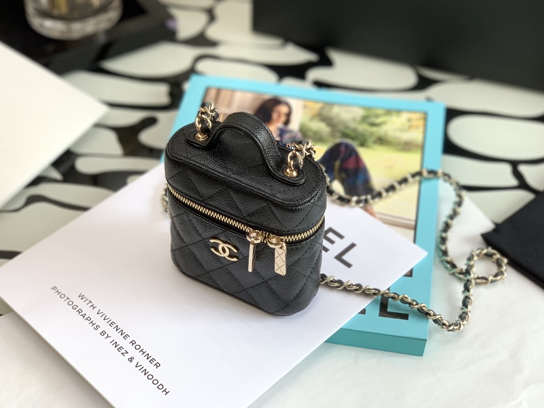 Handbag Chanel size 11  10  4 cm - vstockx