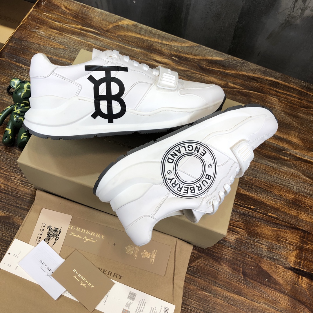 Burberry Vintage Sneaker 23 - vstockx