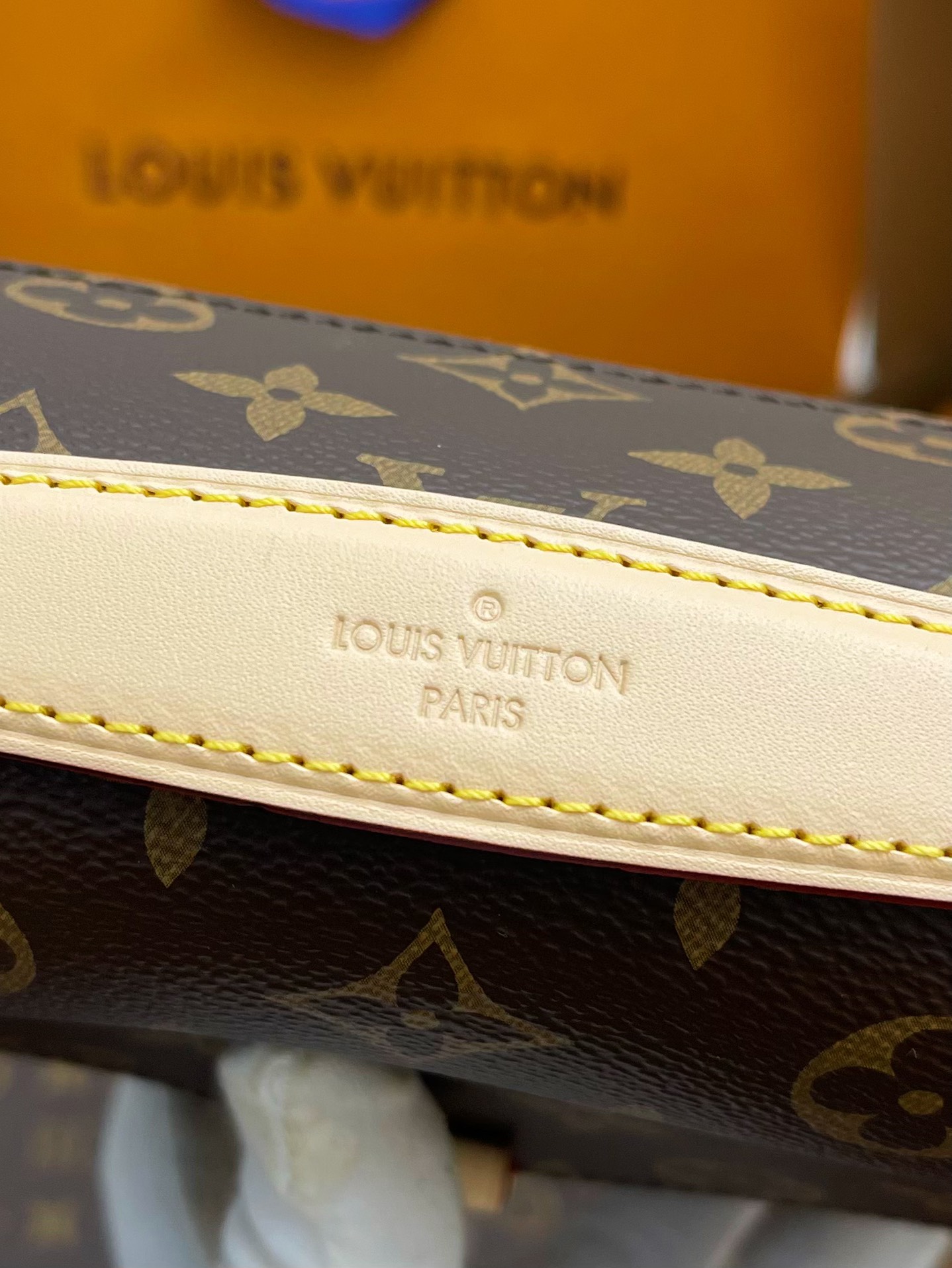 Handbags Louis Vuitton M44875 size:25*19*7 cm - vstockx