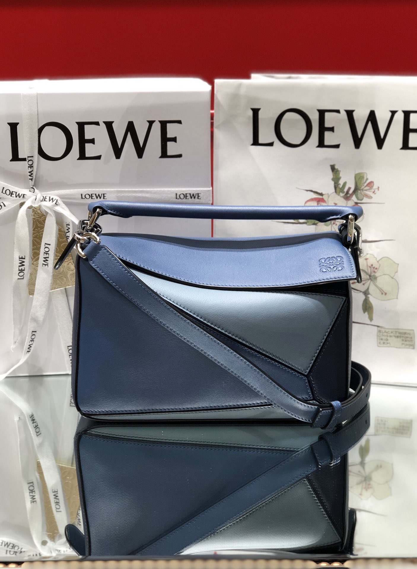 Handbags LOEWE ZP size:2414-11 cm - vstockx