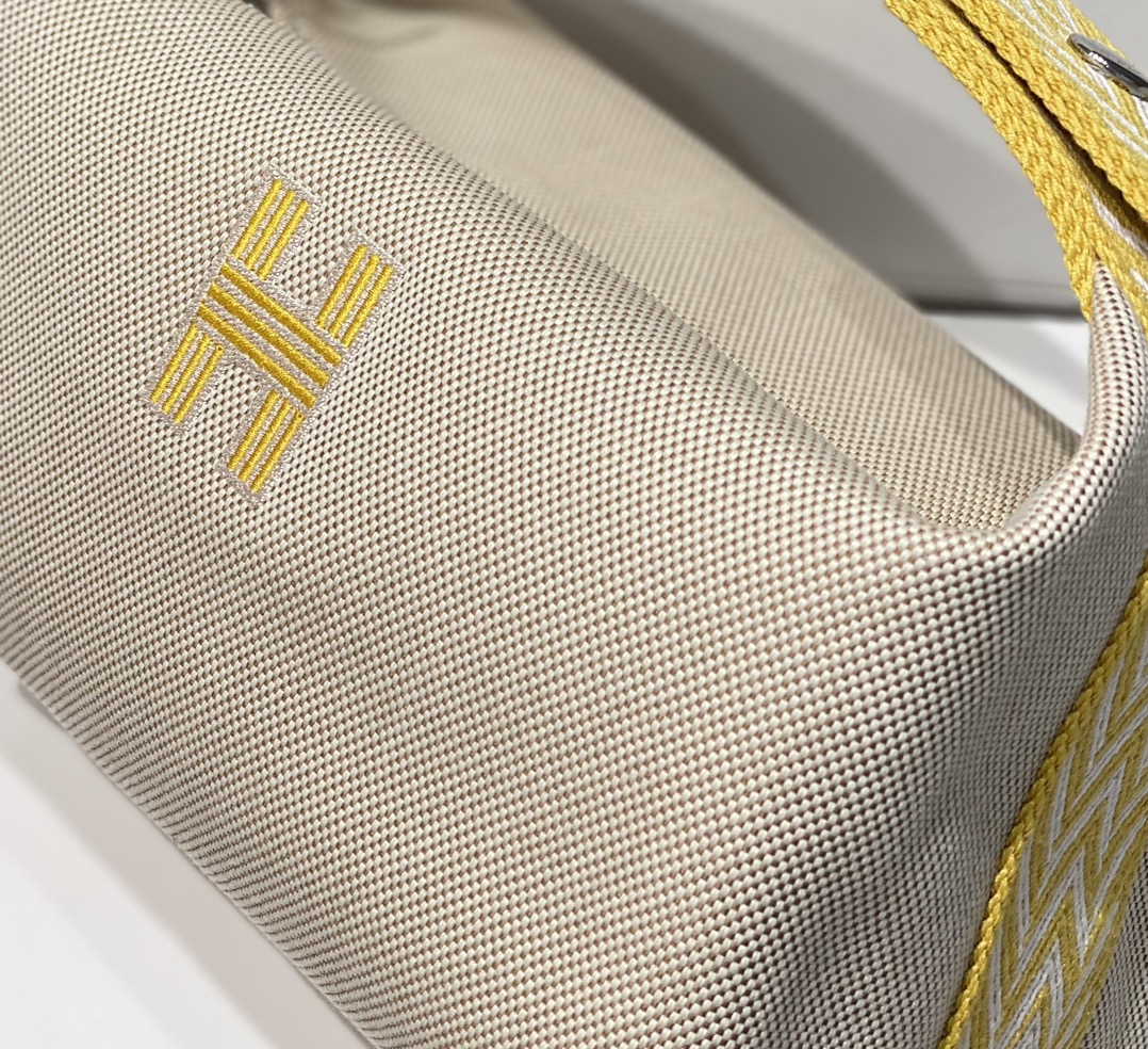 Handbags Hermes  -- size:25*21*14 cm - vstockx