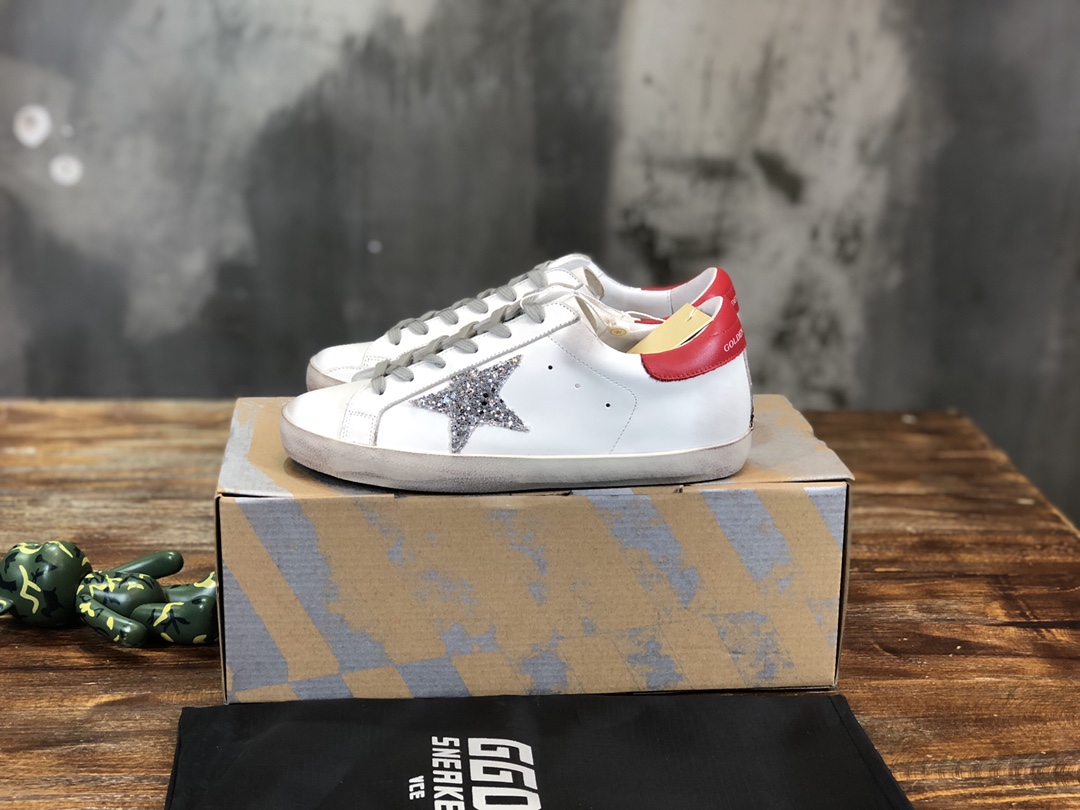 Golden Goose Superstar distressed-finish sneakers 7 - vstockx