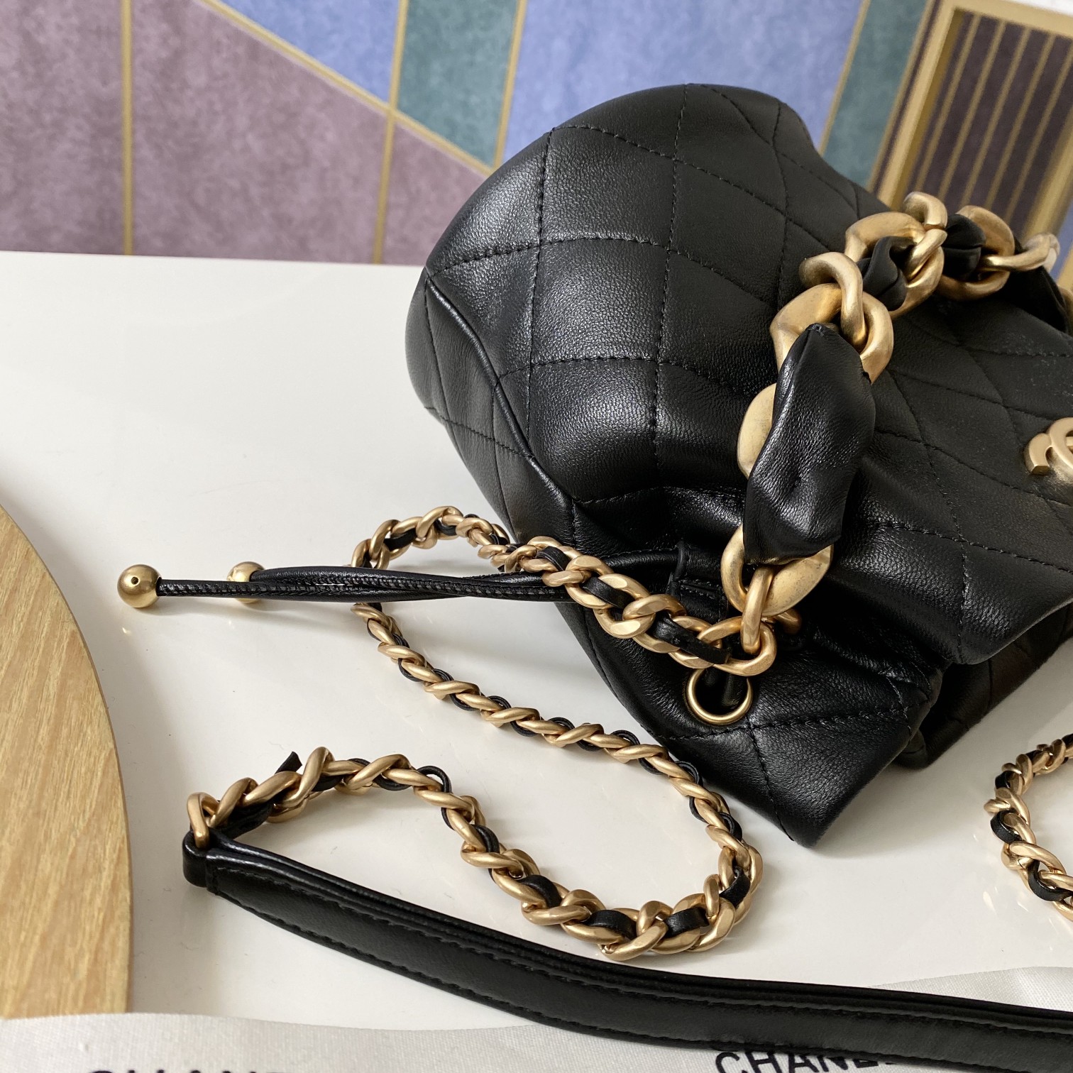 Handbag Chanel AS2390 size 16 19 13 cm - vstockx