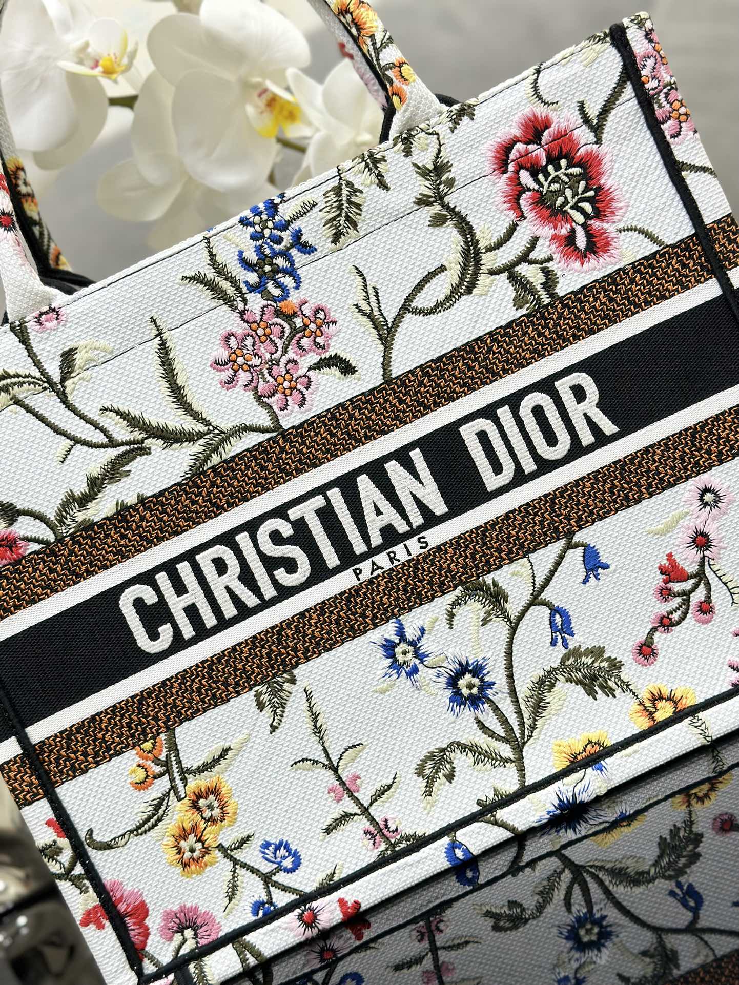 Handbag Dior M1286 size 36 x 27.5 x 16.5 cm - vstockx