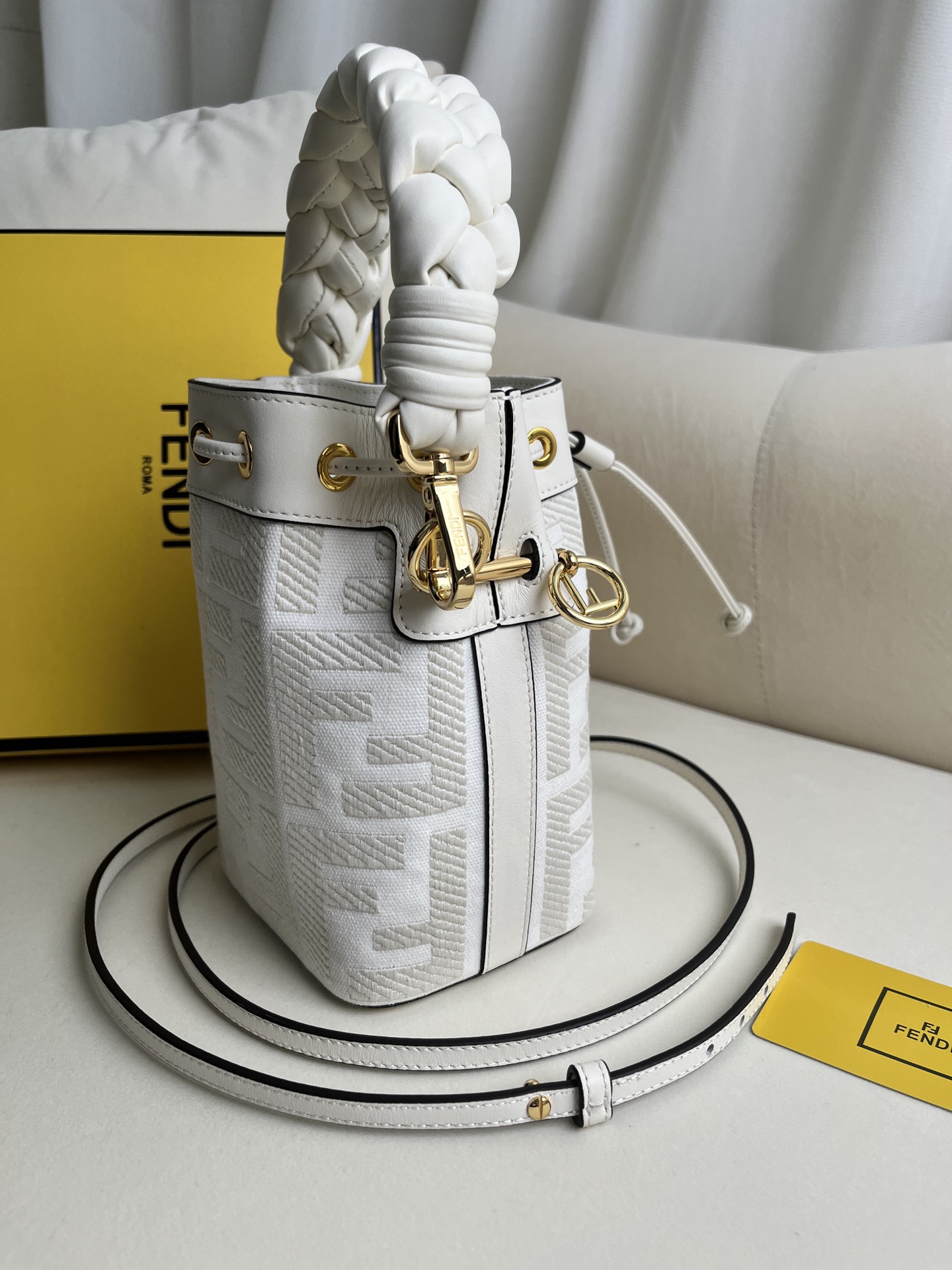 handbags FENDI 038 size:12*18*10cm - vstockx