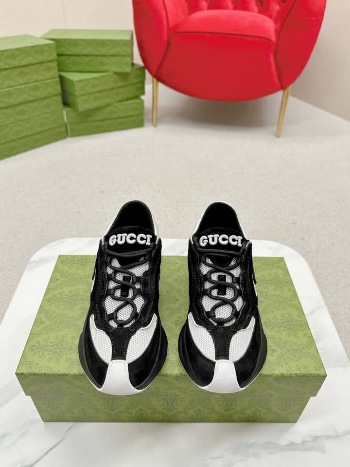 Gucci Run sneakers black suede - vstockx