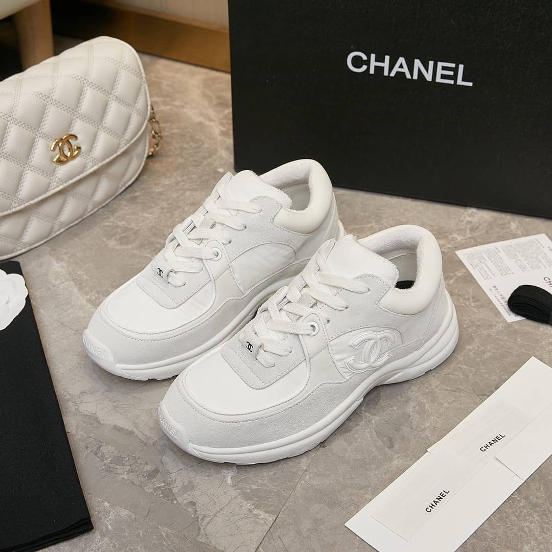 Chanel Low Top Trainer Reflective White Suede - vstockx