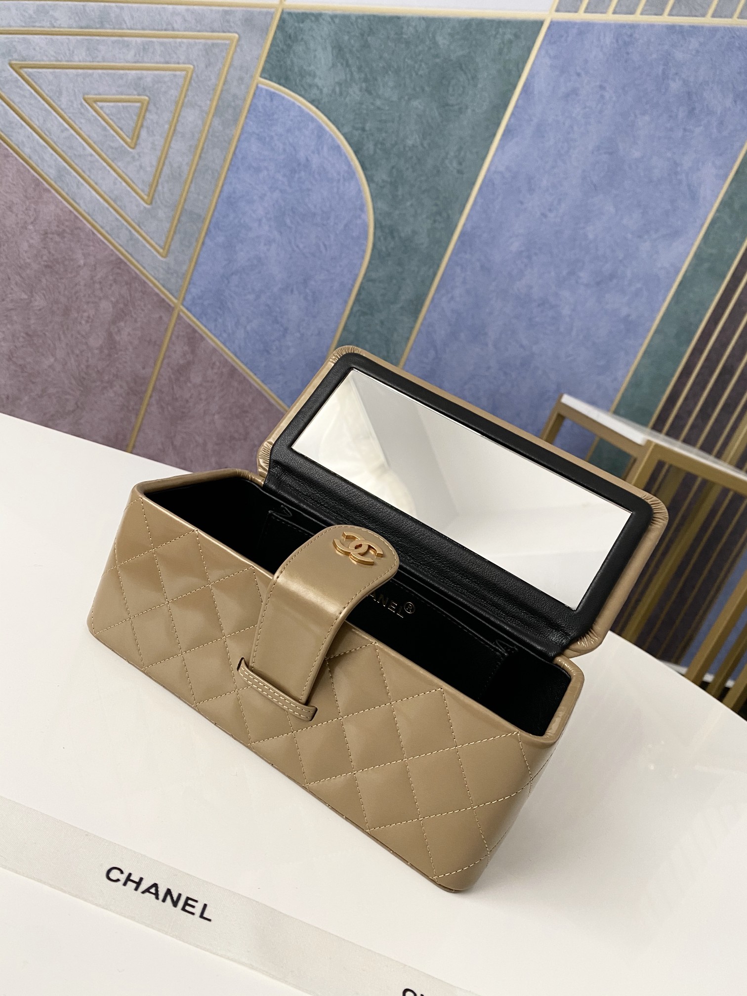 Handbag chanel 01919 size 22 10 8.5 cm - vstockx