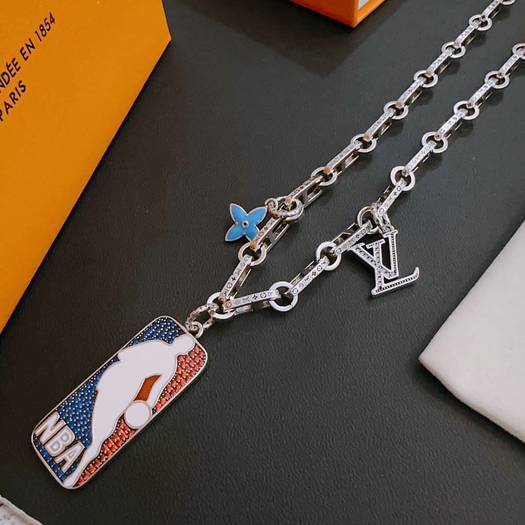 Jewelry Louis Vuitton 375 - vstockx