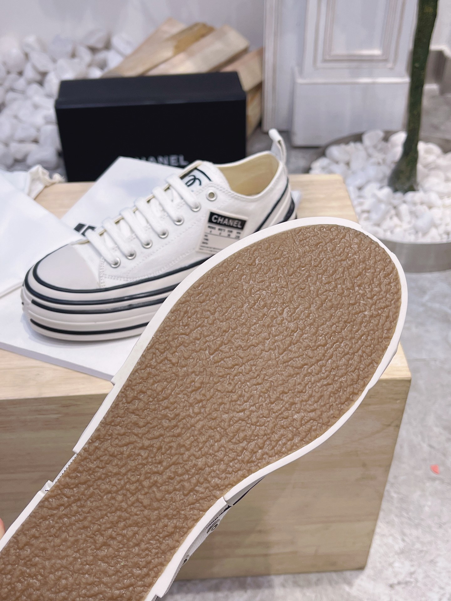 Chanel Peac×by piec Sneaker 4 - vstockx