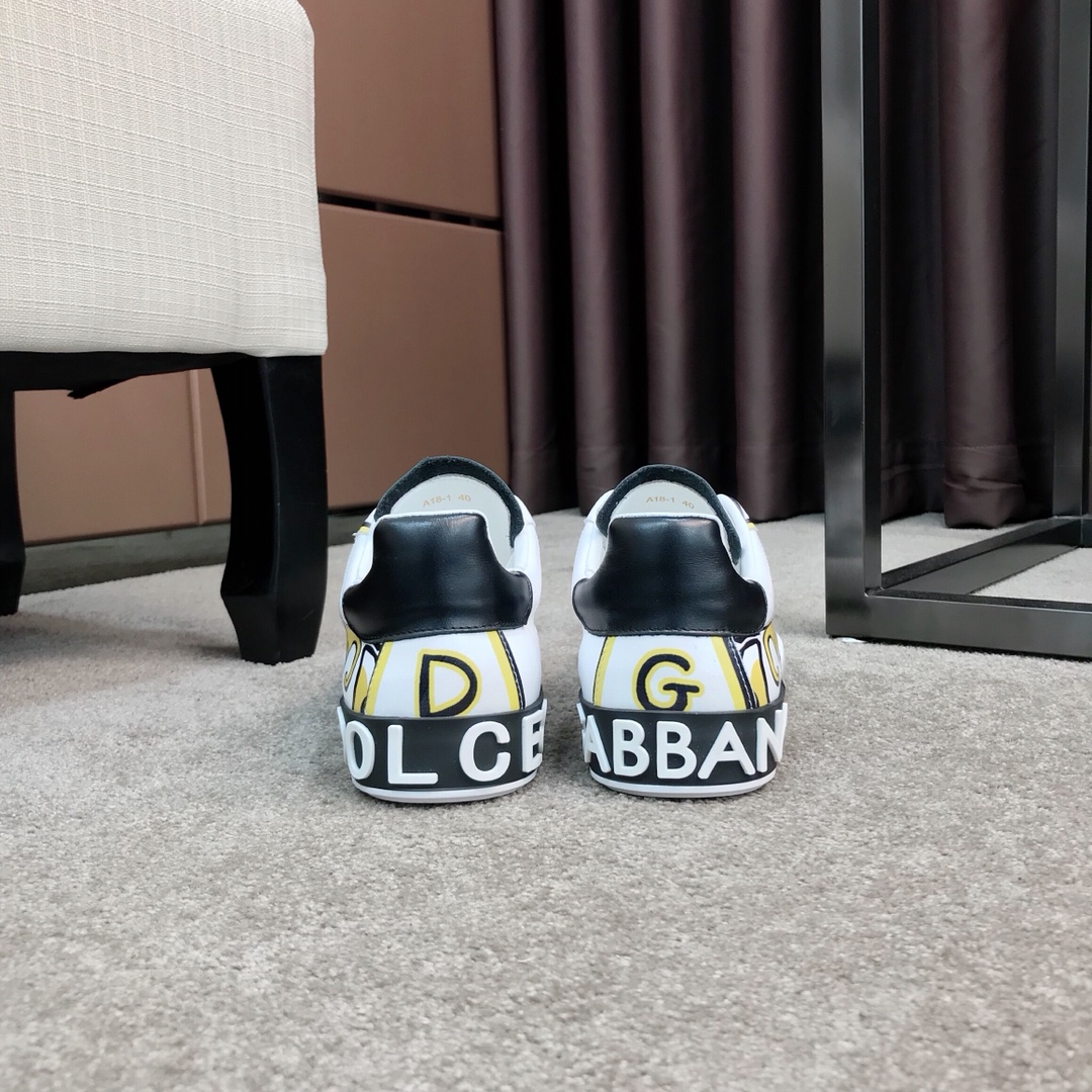 Dolce & Gabbana Low Tops Sneakers 123 - vstockx