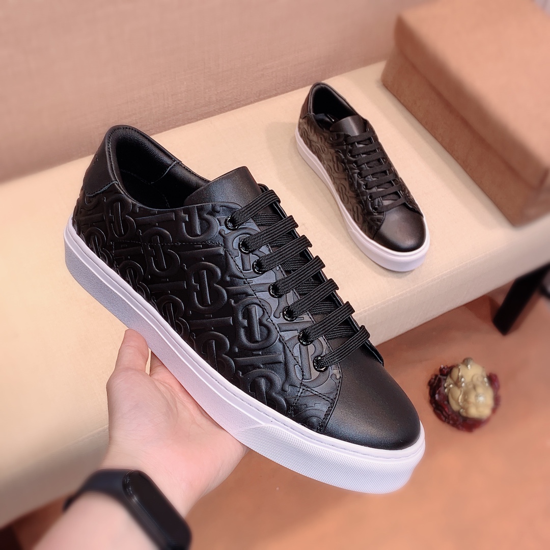 Burberry Perforated Check Sneaker 26 - vstockx