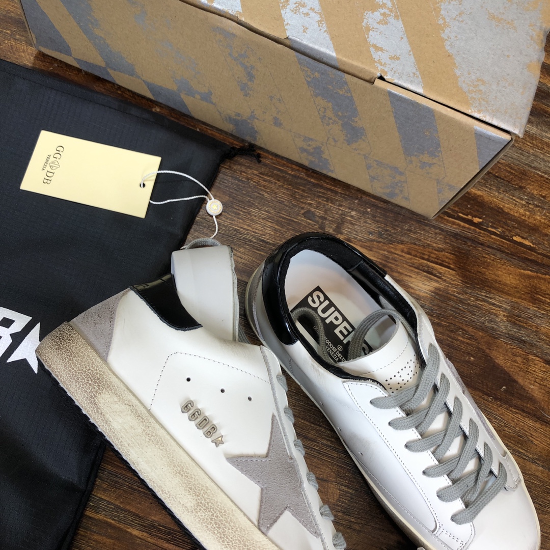 Golden Goose Superstar distressed-finish sneakers 3 - vstockx