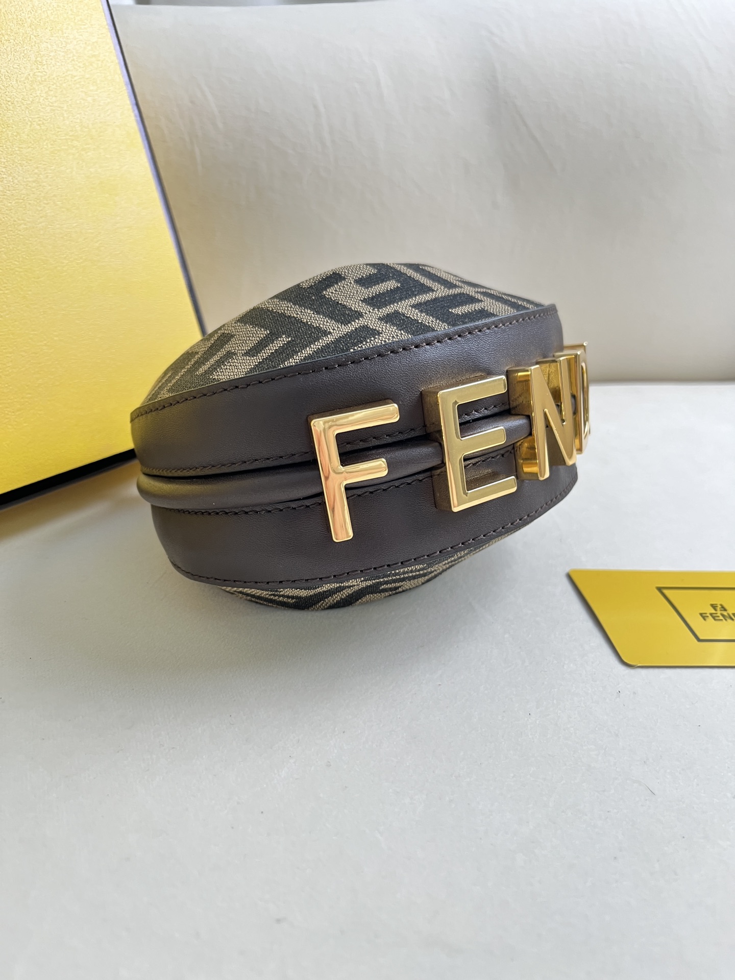 handbags FENDI 208 size:18*13*6.5 - vstockx