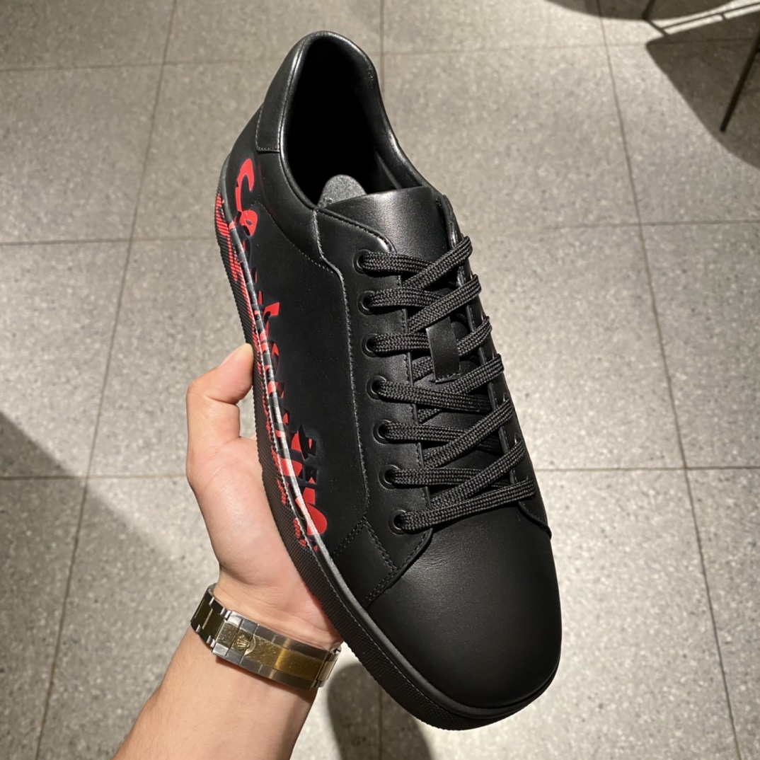 Christian Louboutin Low Top Sneakers 3 - vstockx