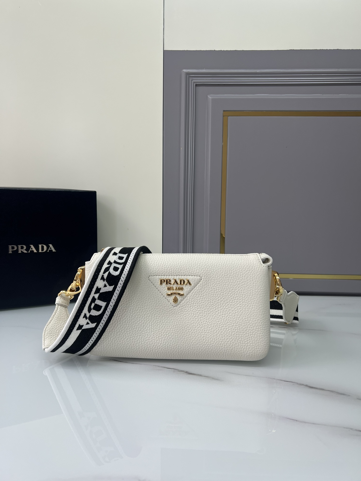 handbags prada 1BH194 23*14*6.5 - vstockx
