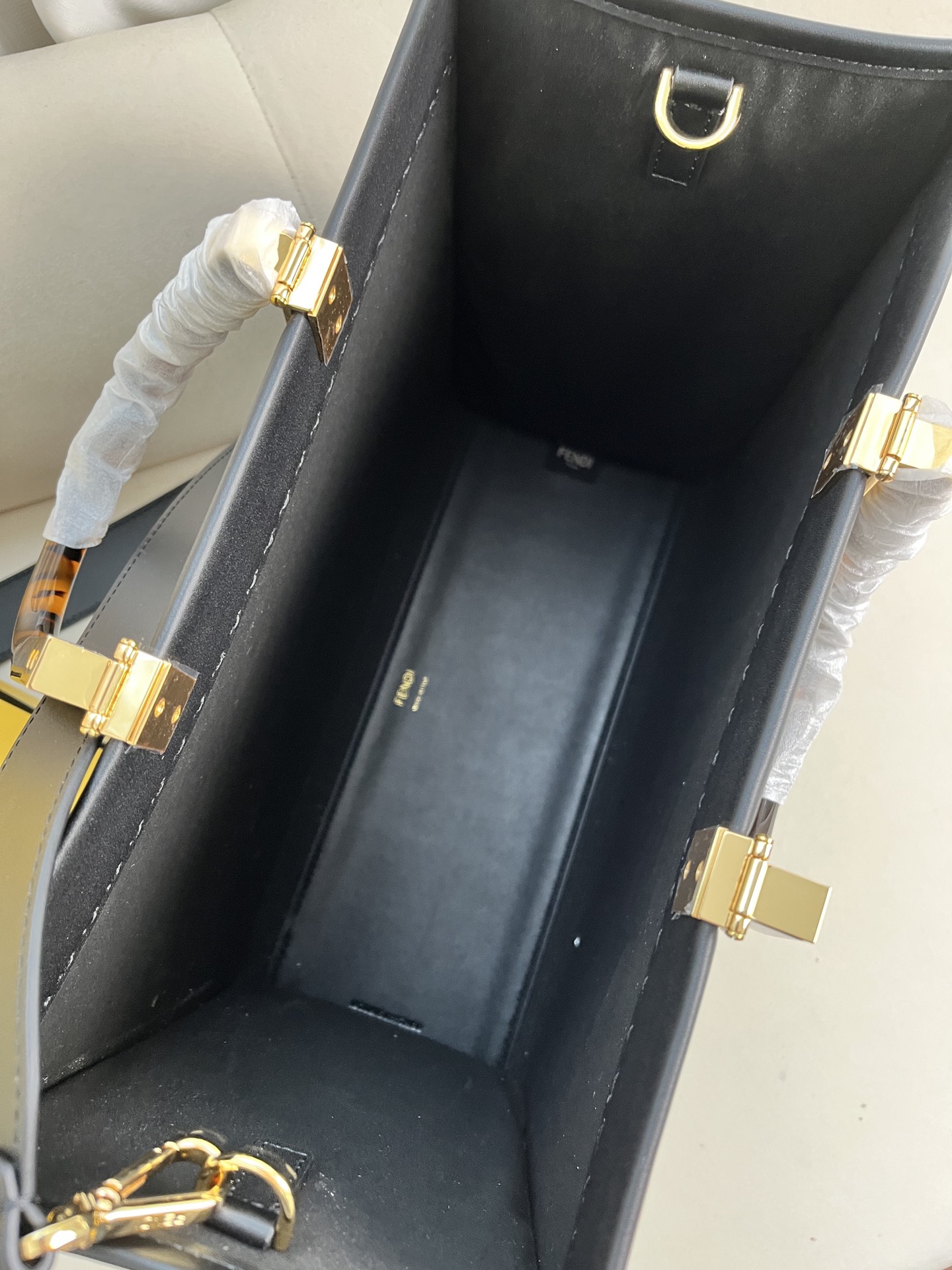 handbags FENDI 877 size:17*35*31 - vstockx