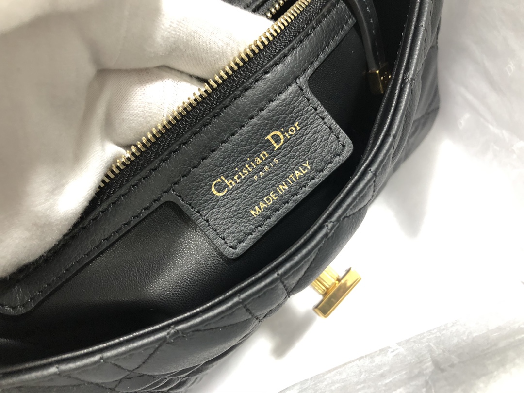 Handbag Dior M9241 size 20*12*7 cm - vstockx