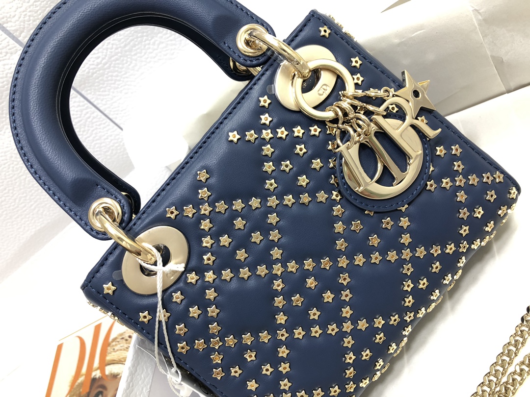 Handbag Dior M0505 size 17 x 15 x 7 cm - vstockx