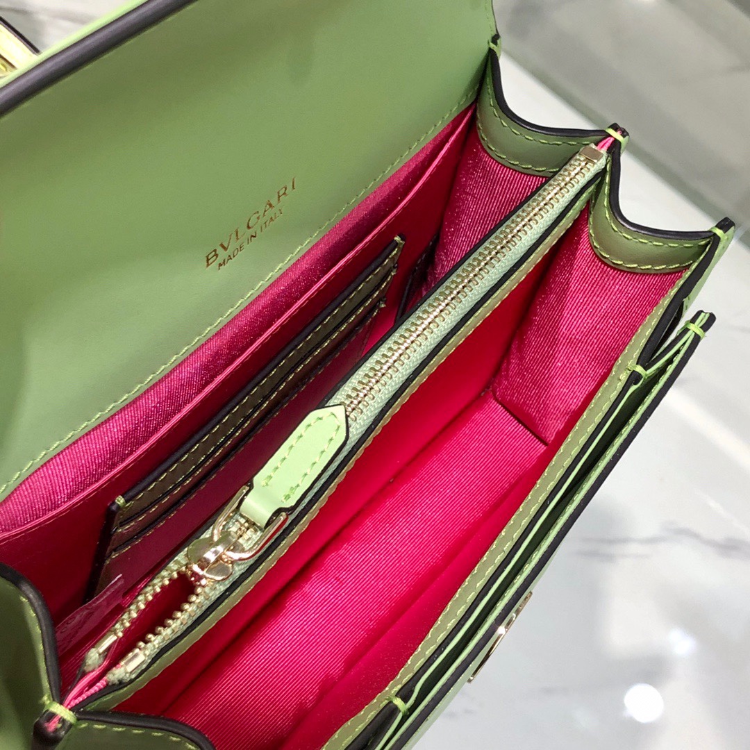 Handbags Bvlgari 9676 size:19*13*7 cm - vstockx