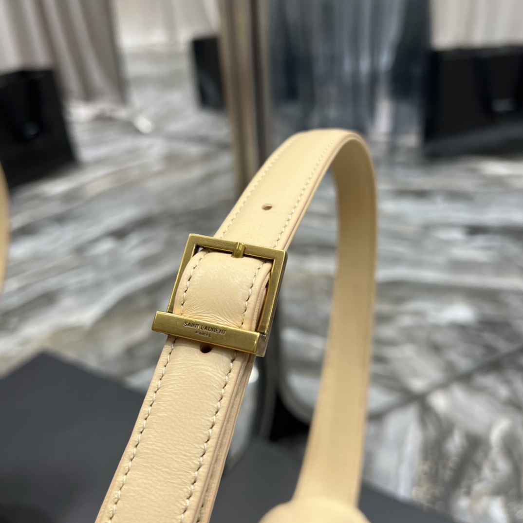 Handbags SAINT LAURENT 698567 size 24  18  5.5 cm - vstockx