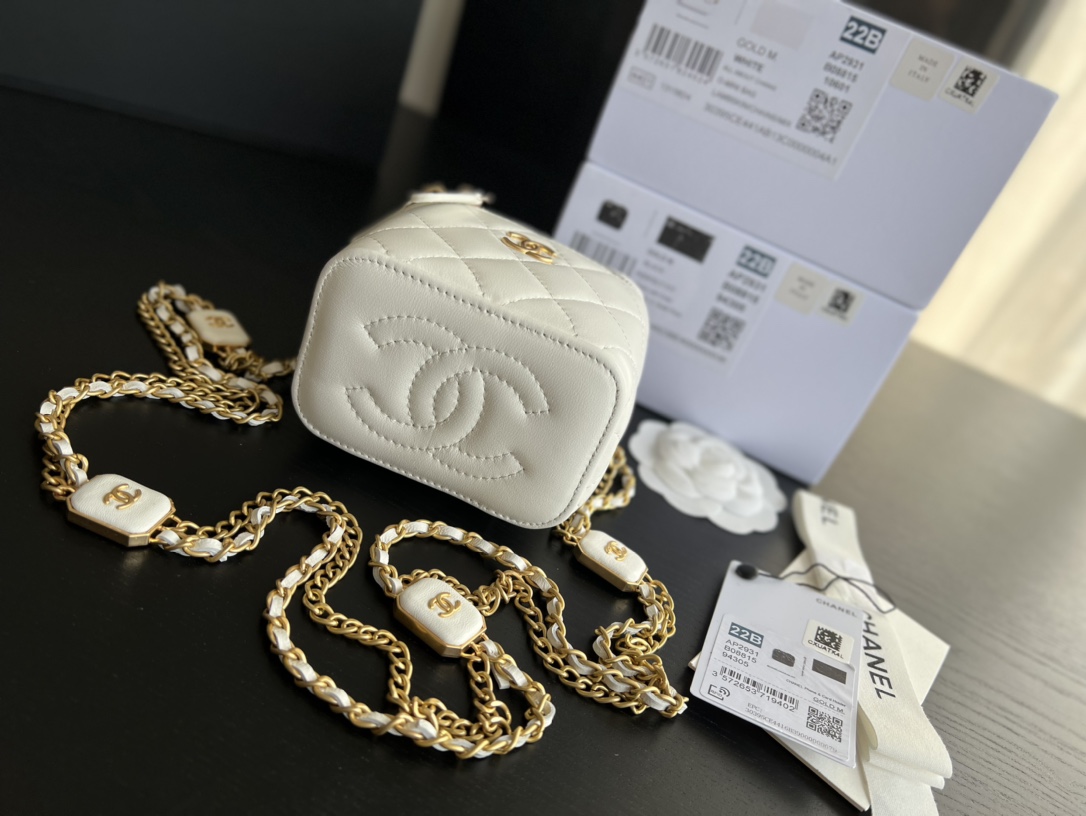 Handbag Chanel 2931 size 8.5cmx11cmx7 cm - vstockx