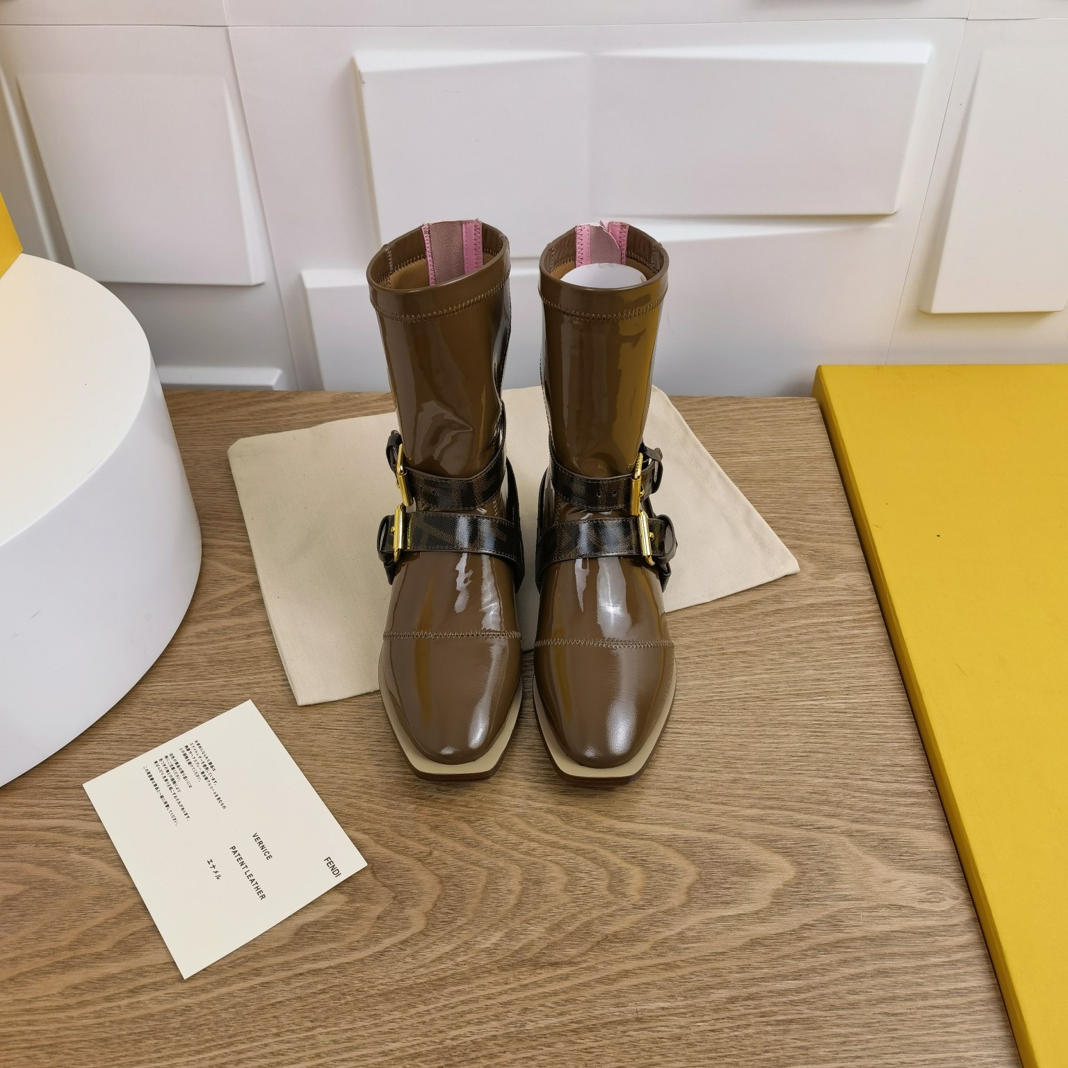 Fendi Boots 5 - vstockx