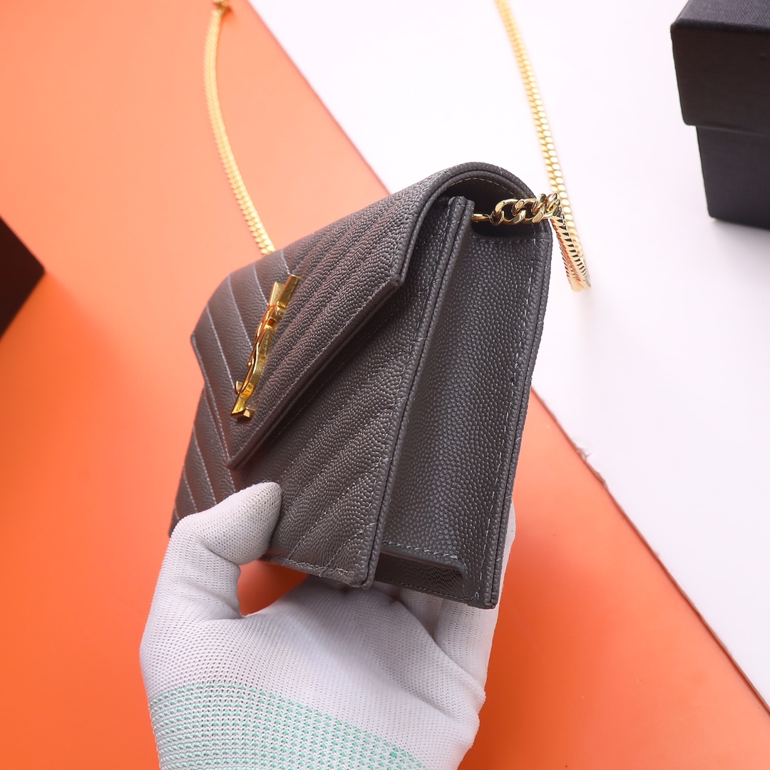 Handbags SAINT LAURENT 393953 size 19x11.5x4 cm - vstockx