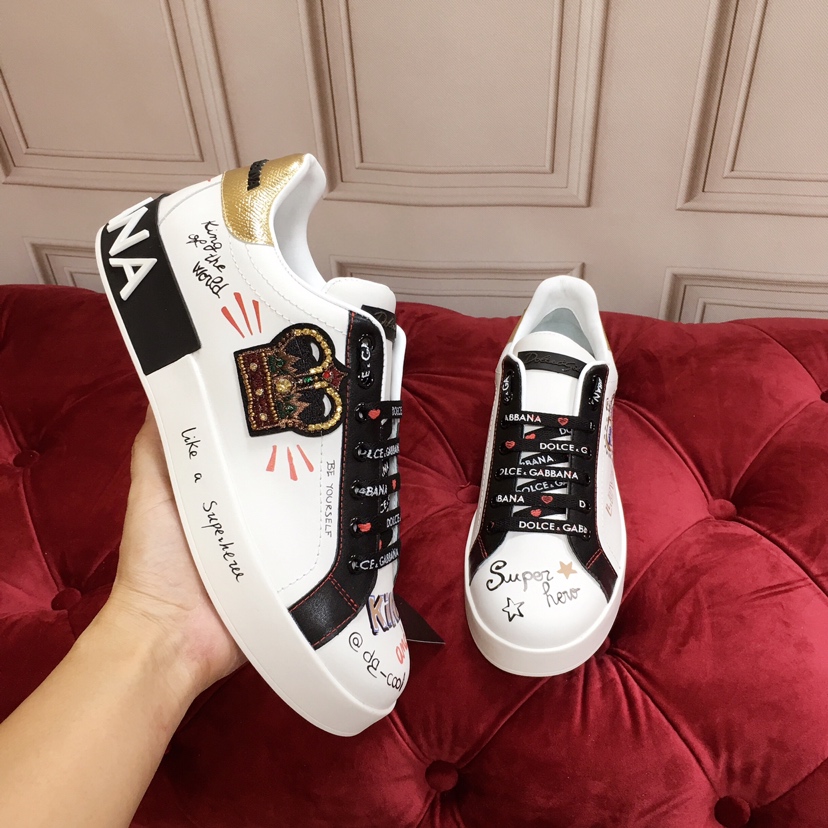 Dolce & Gabbana Low Tops Sneakers 139 - vstockx