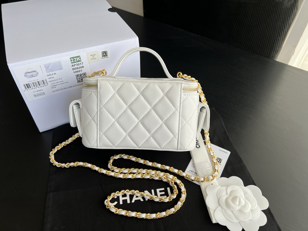 Handbag Chanel AP3017 size 17cm10cmx8 cm - vstockx