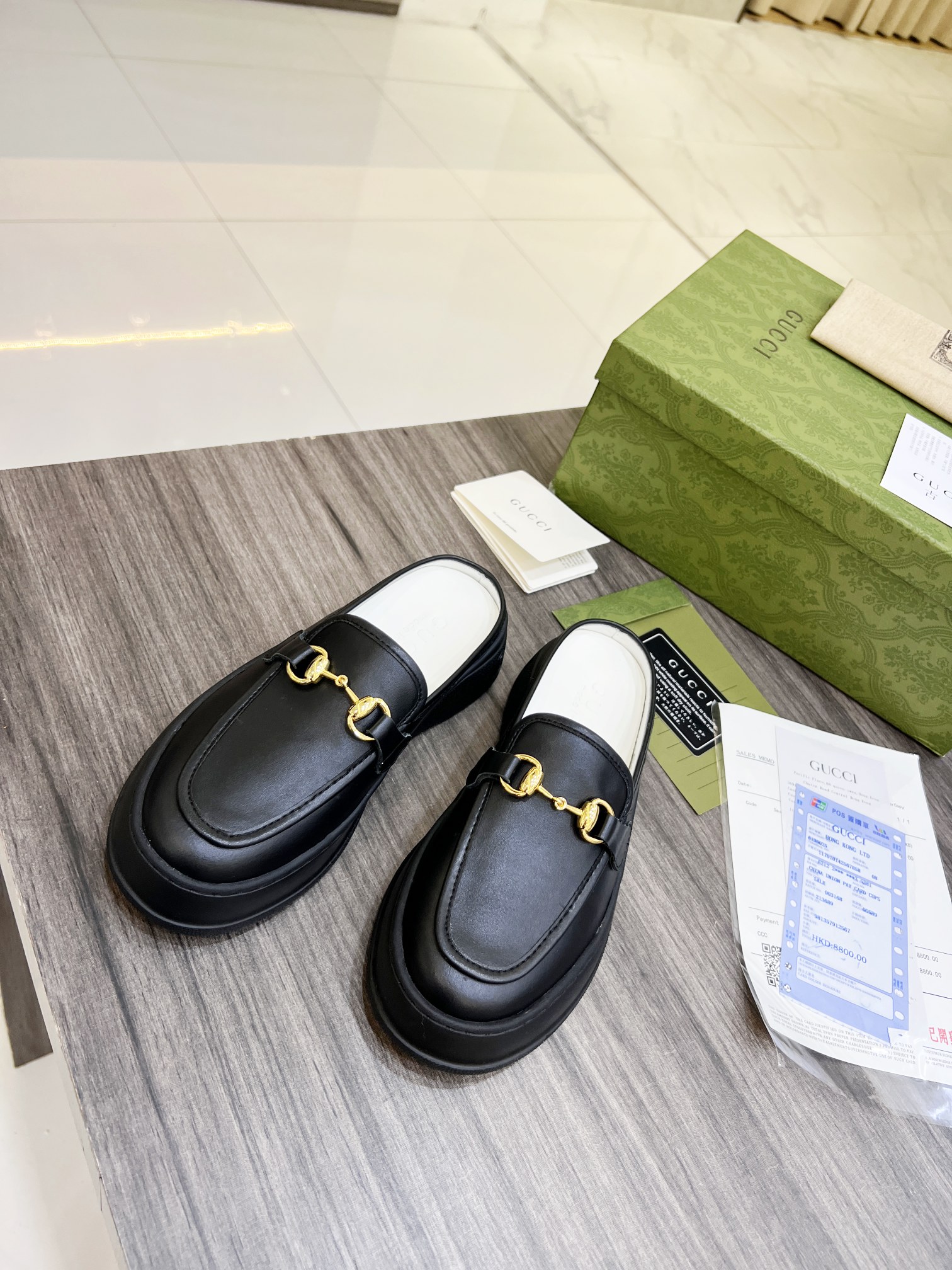 Gucci Women's WOMEN 6 - vstockx