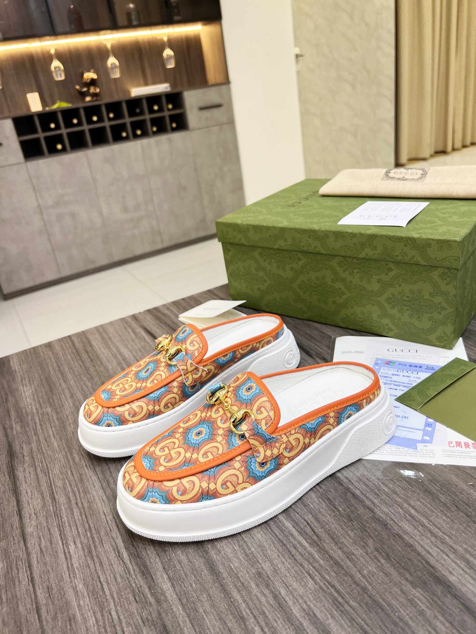Gucci Women's WOMEN 6 - vstockx