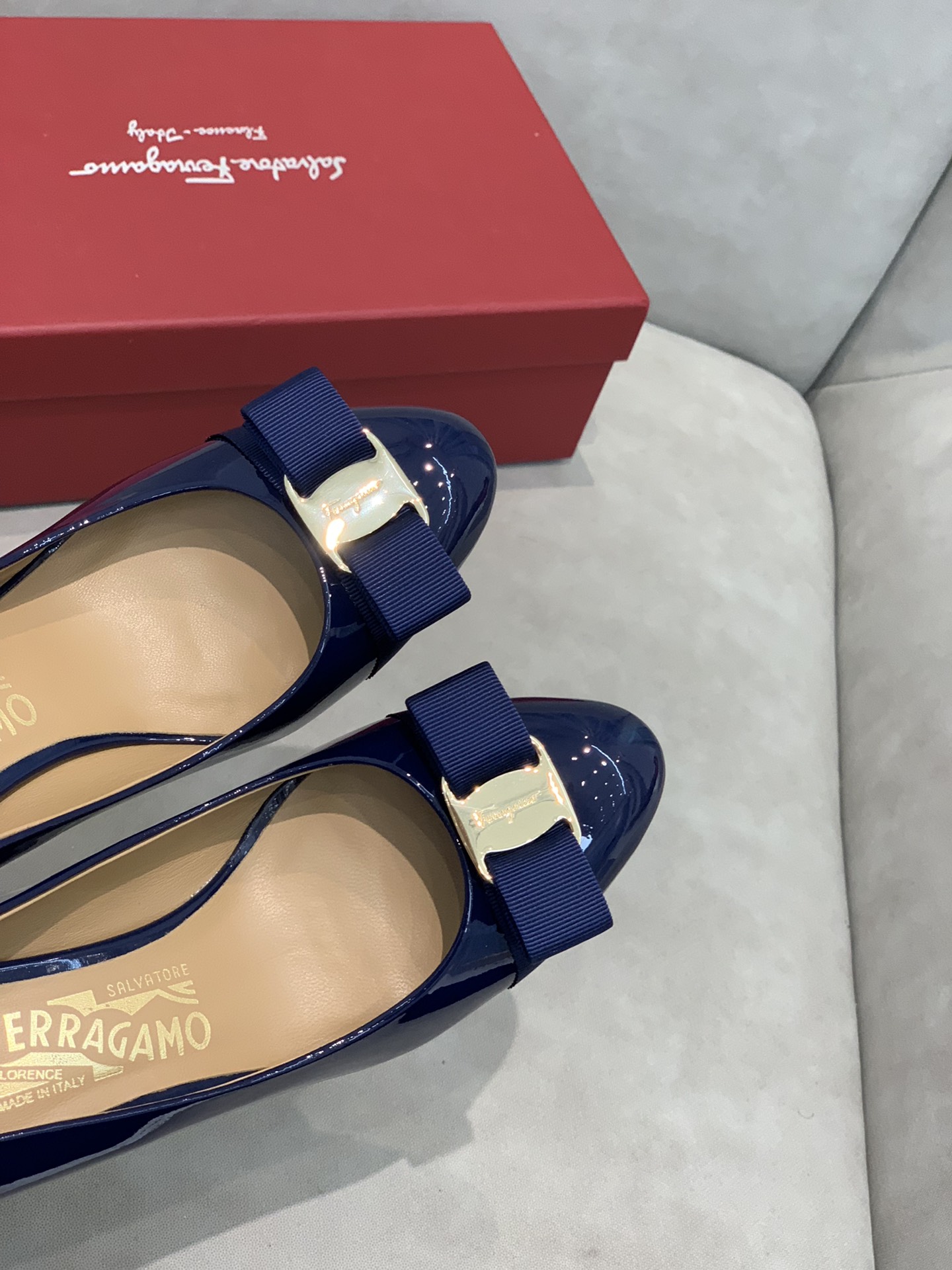 Salvatore Ferragamo Heel 2 - vstockx