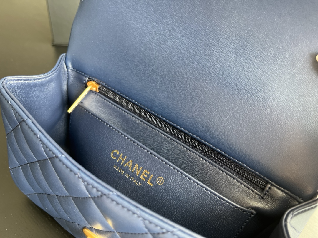 Handbag Chanel 2431 size 20cmx12cmx6 cm - vstockx