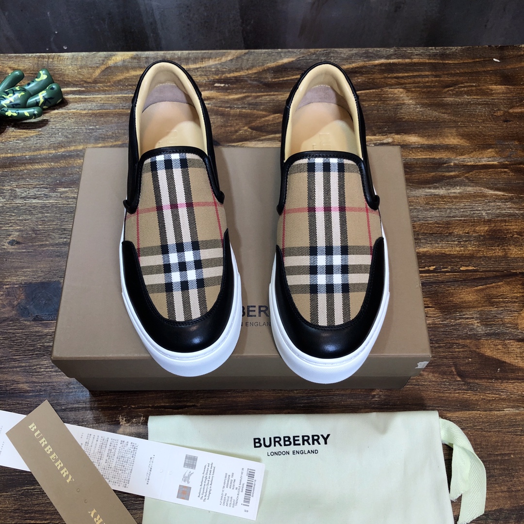 Burberry House Check Sneaker 3 - vstockx
