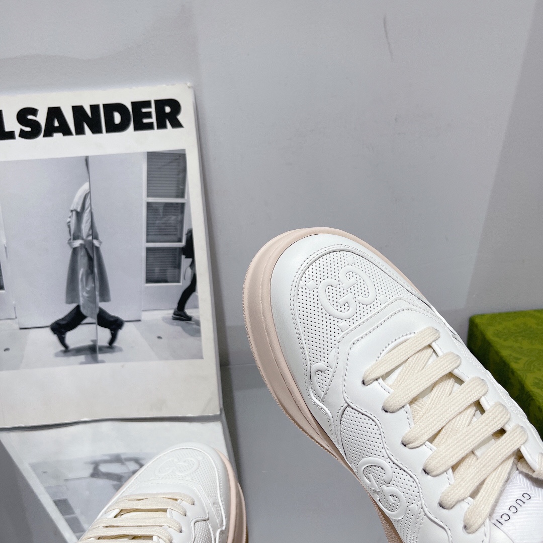 Gucci Women's GG sneaker 2 - vstockx